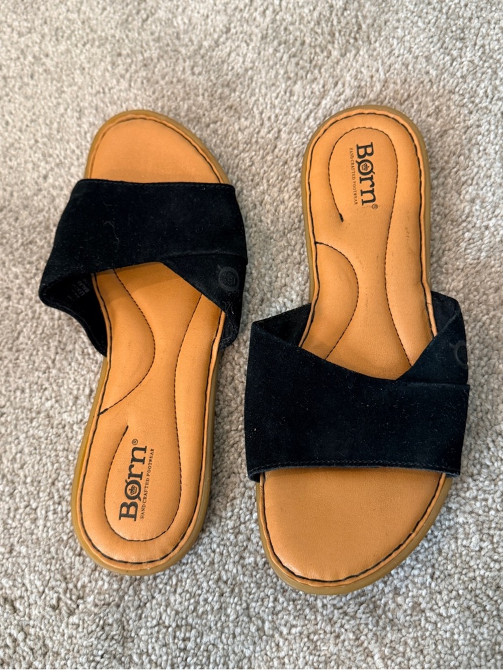 BORN Gudena Slide Sandal Slip On Flat Cushioned Suede Black Minimalist Size 8
